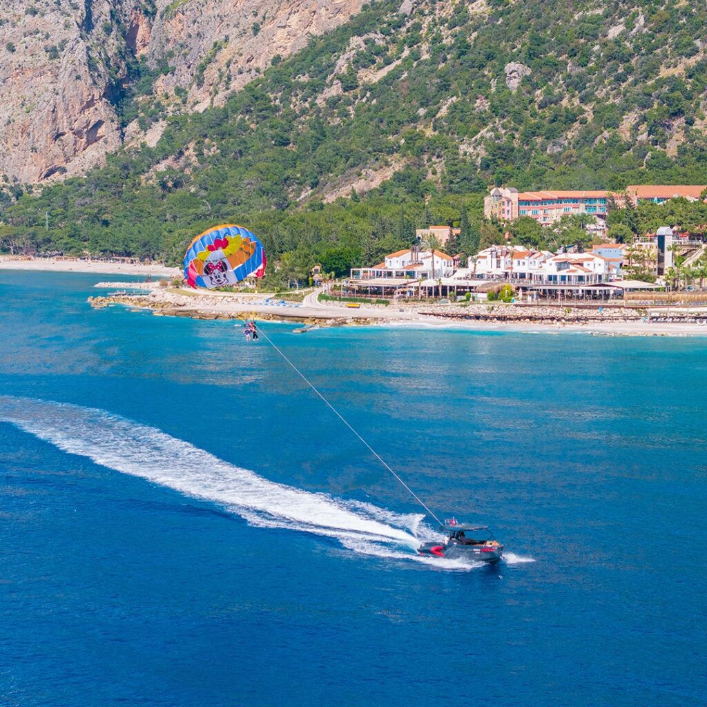 Raptor Parasailing Boat 1754996119813